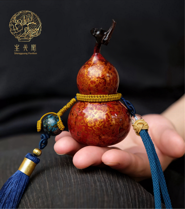 Intangible cultural heritage handcrafted lacquer small gourd pendants,car hanging ornaments